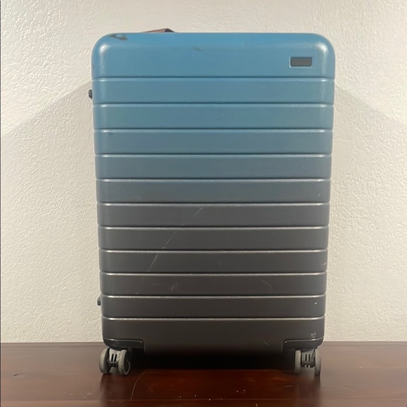 Away Other - Away luggage/suitcase in medium size, limited edition!